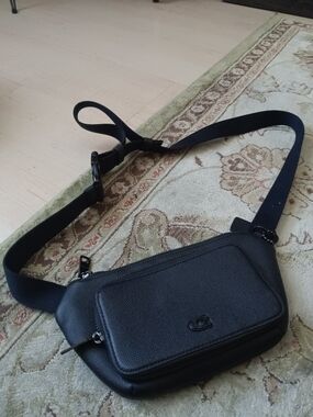 Coach Black Men’s Belt Bag with Pebbled Leather Finish